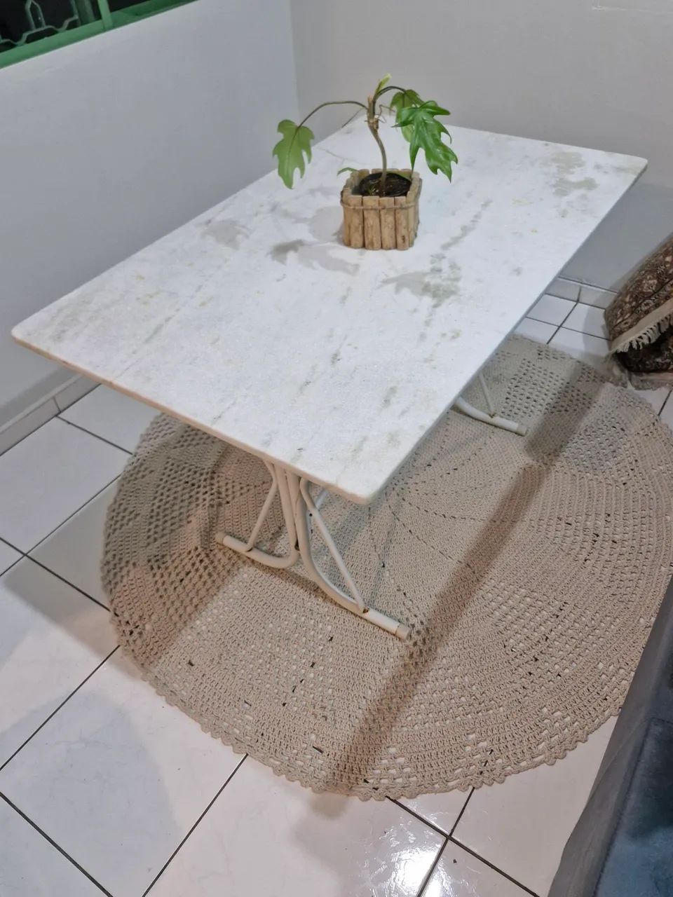 Mesa de jantar com tampo de mármore - Foto 5