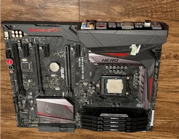 PLACA MAE ASUS Maximus VIII Hero LGA1151 + i7-6700k - Peças de