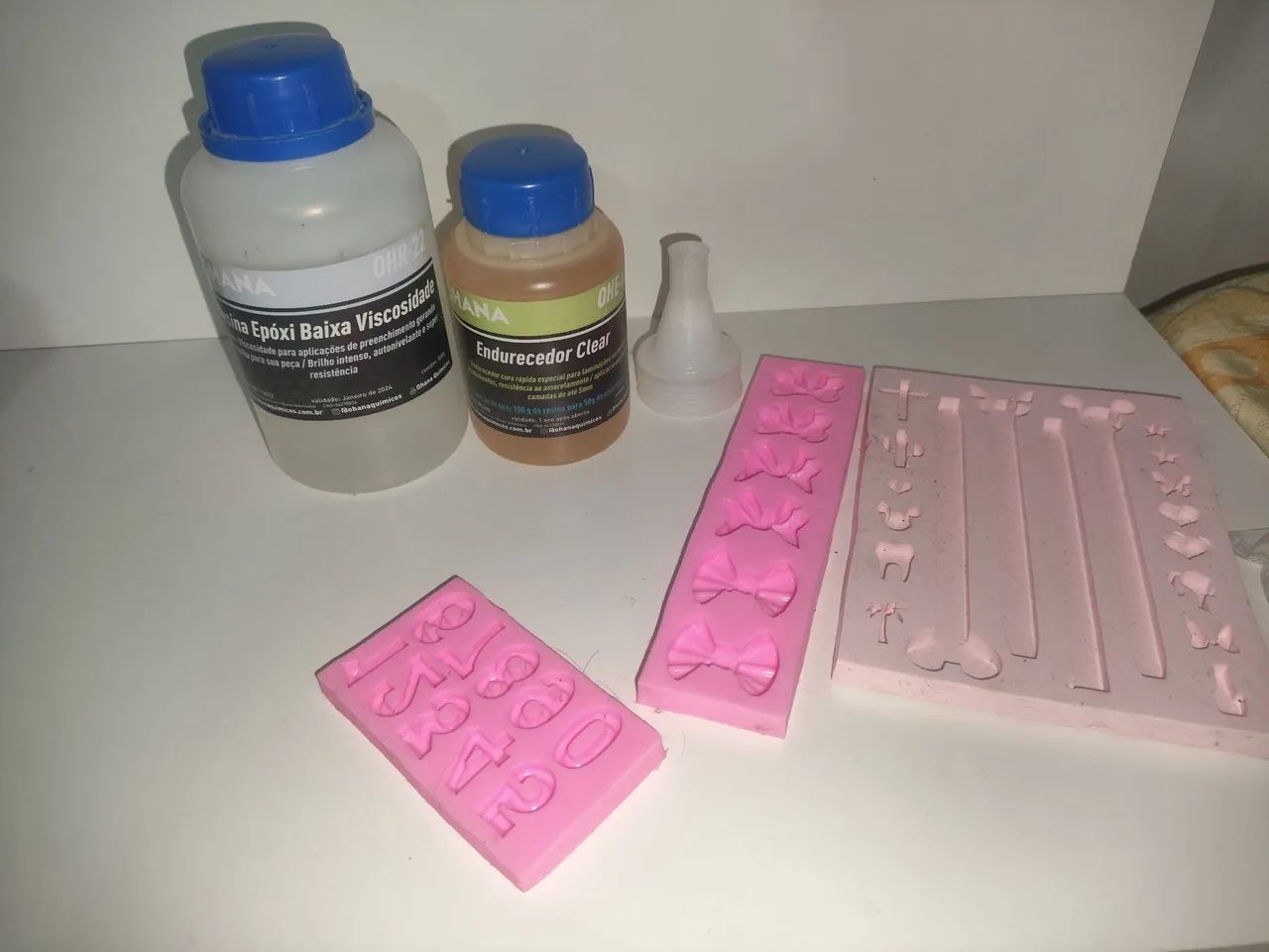 Resina Epóxi + Moldes de Silicone