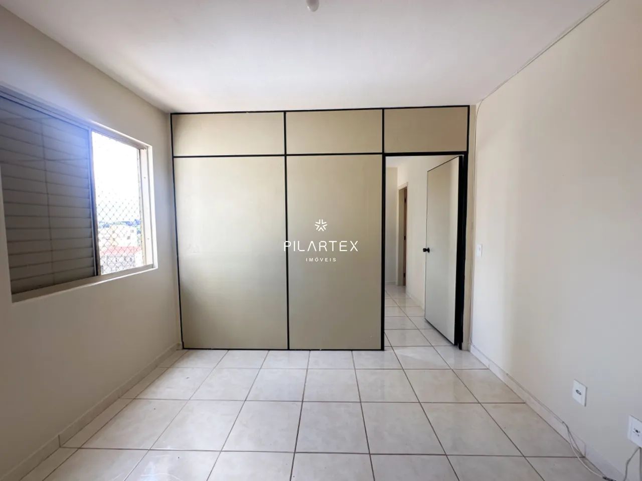Apartamento no Edifício Panthen no Centro de Londrina-PR - Foto 4