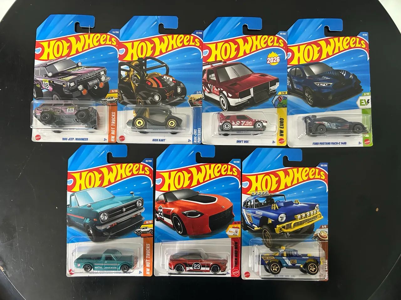 Hot whells R20 cada - diversos - LACRADOS - Brinquedos e Jogos