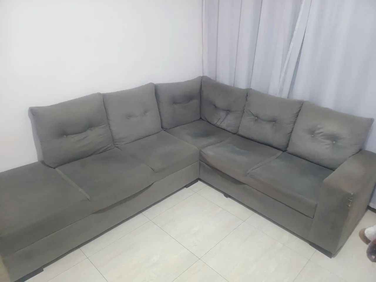 Estou vendendo sofa cinza 6 lugar  - Foto 3