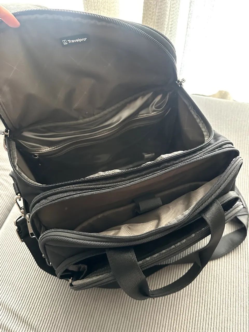 Bolsa Travelpro FlightCrew 5 - Foto 5