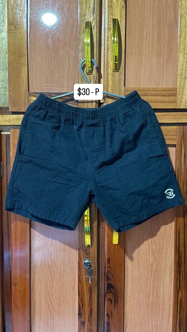 Camisas de botão e Bermudas - Foto 2