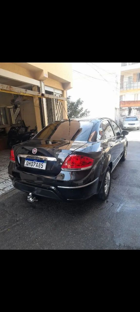 Fiat Linea LINEA ESSENCE 1.8 Flex 16V 4p 2015