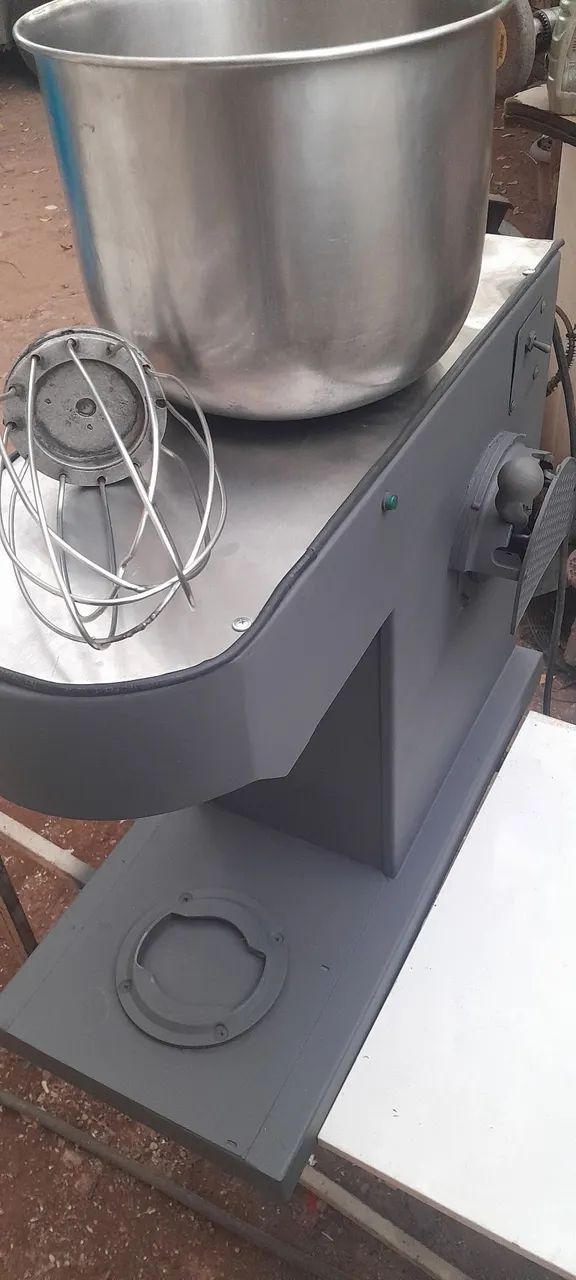 Batedeira industrial 12 l