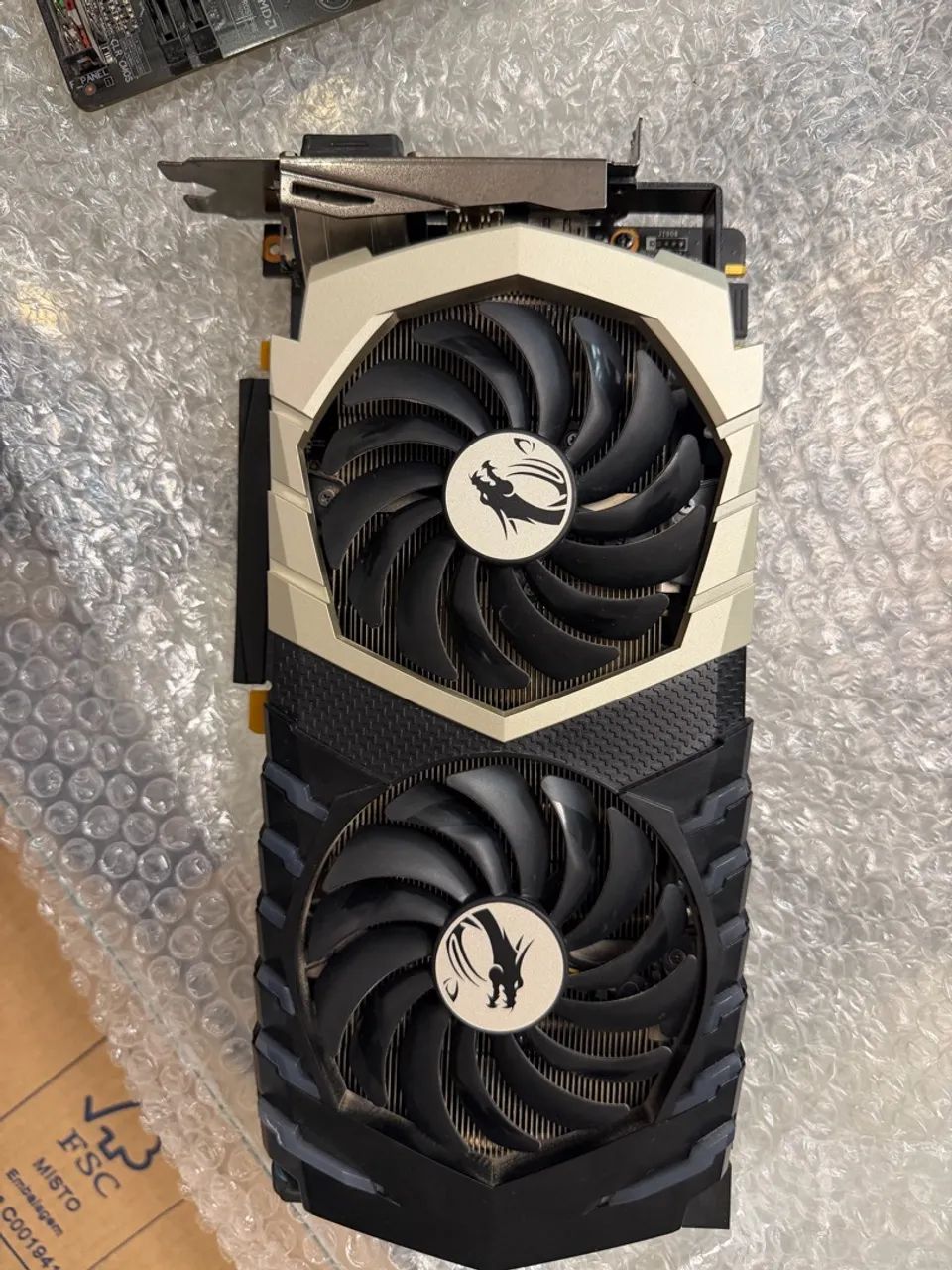 GTX 1070 Ti TITANIUM MSI - Foto 3