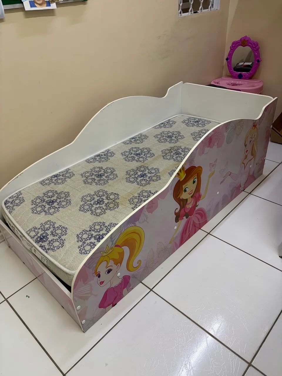 Cama Infantil - Tema Princesas 