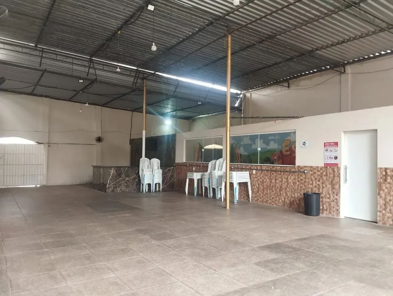 salão de festas com apartamento - Foto 2