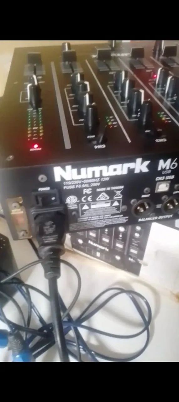 MIXER NUMARK M6 USB  - Foto 2