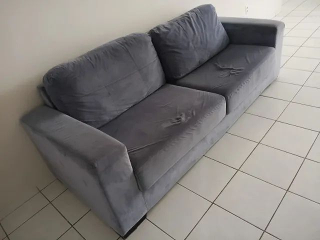 Excelente Sofá de 2 lugares