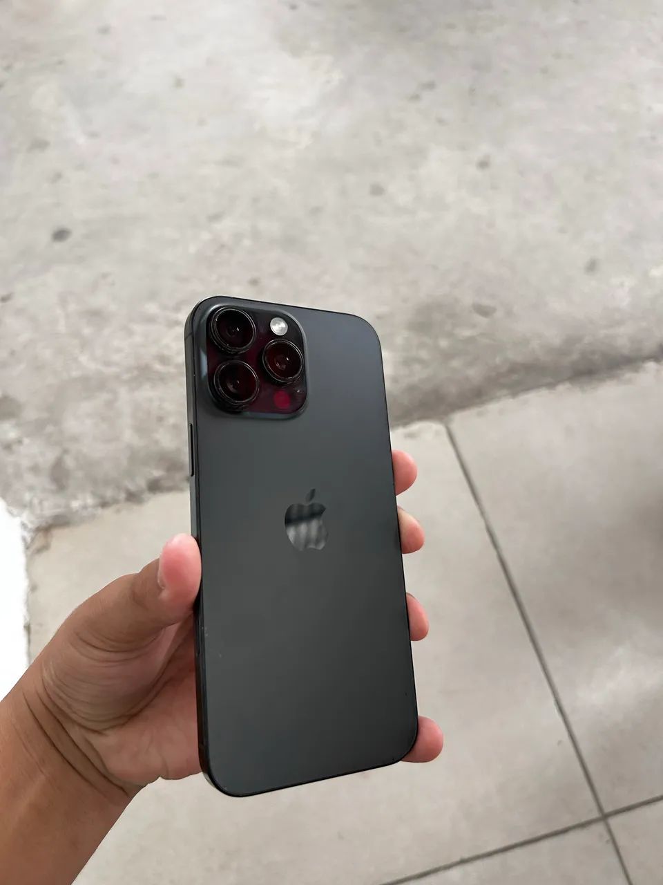 iPhone 16 pro max  - Foto 2