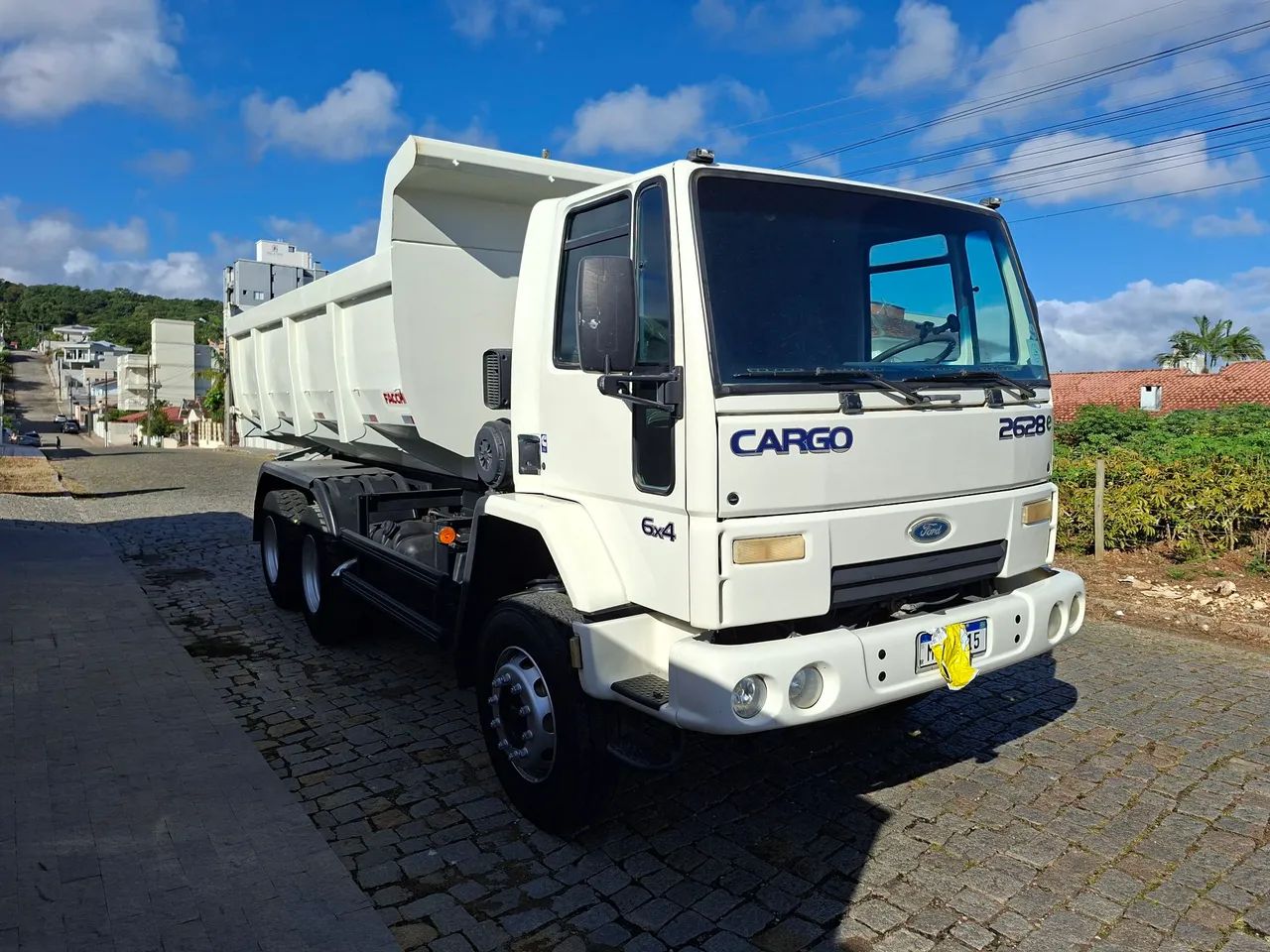 Ford cargo 2628 6x4  na caçamba  - Foto 5