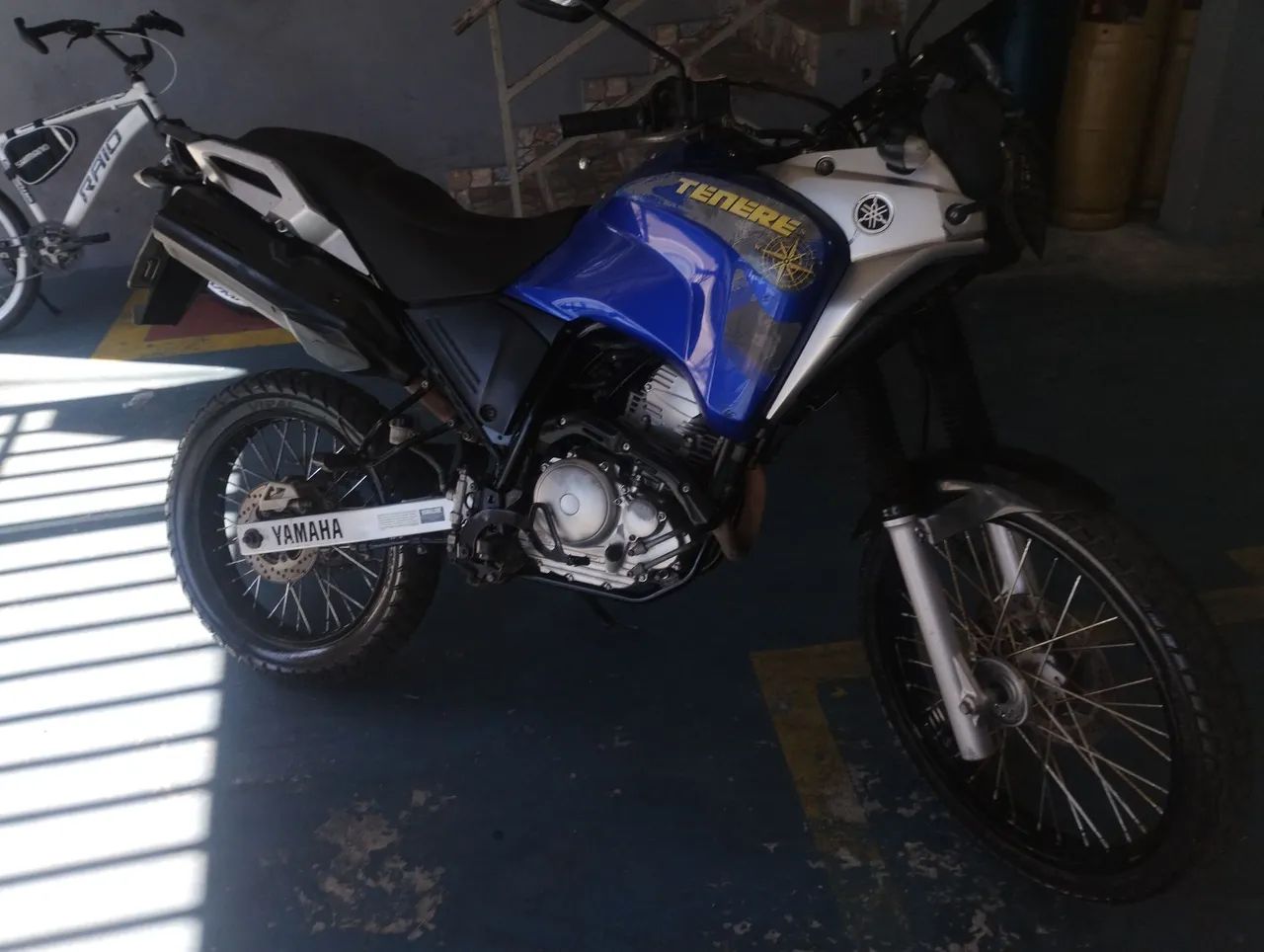 Ténéré 250, ótimo estado, é pegar e andar  - Foto 2