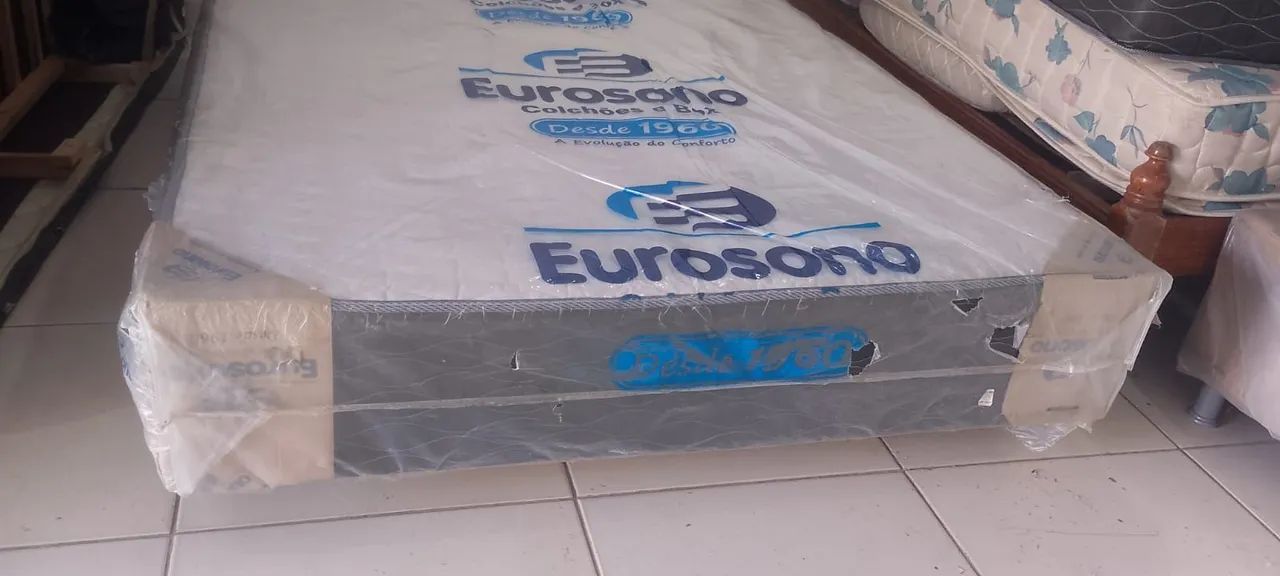 BASE CASAL SEMI NOVA R$330 ENTREGA GRÁTIS  - Foto 3