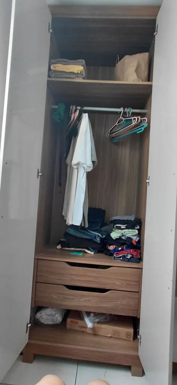 Guarda roupa 6 portas em estado de novo  - Foto 4