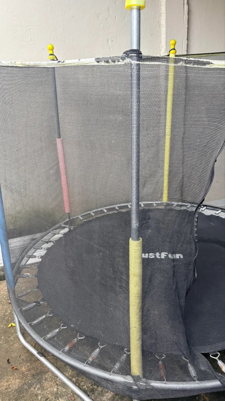 Vendo pula pula semi novo  - Foto 2