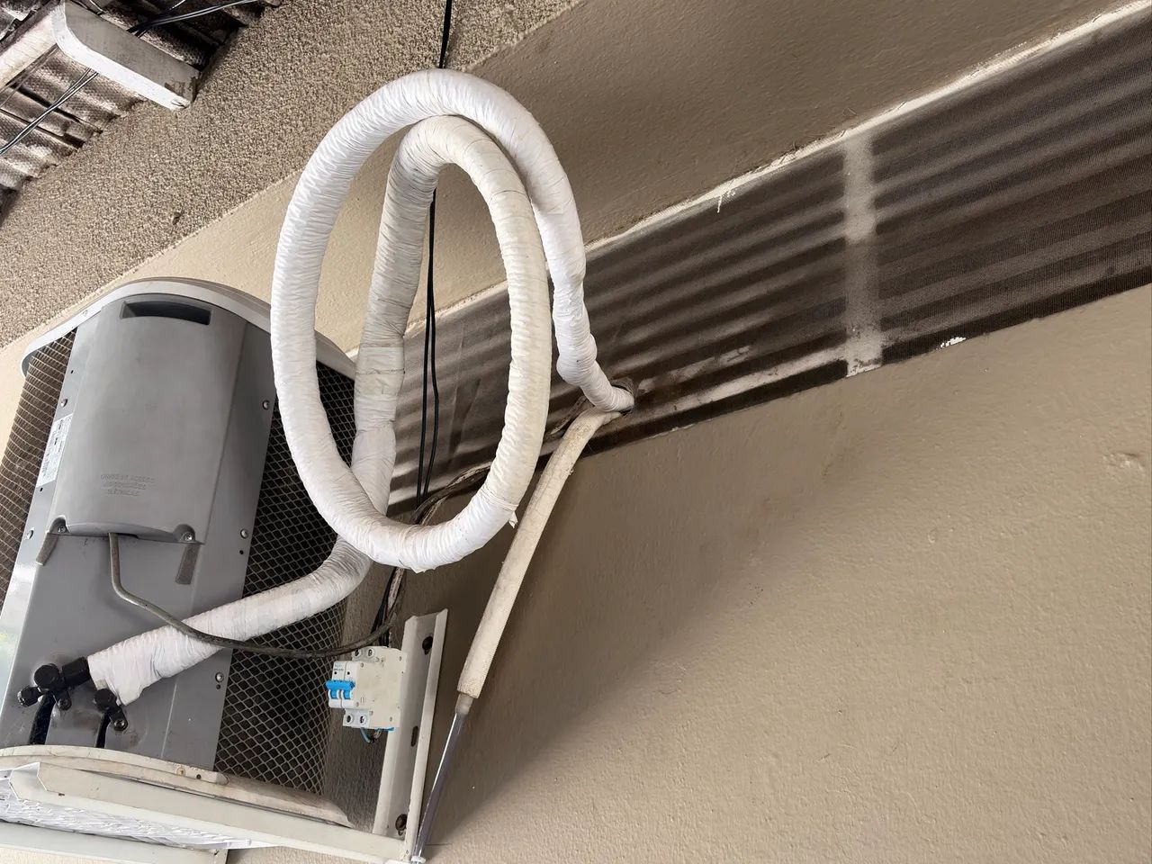 Ar condicionado split conventional 12mil BTU - Foto 2