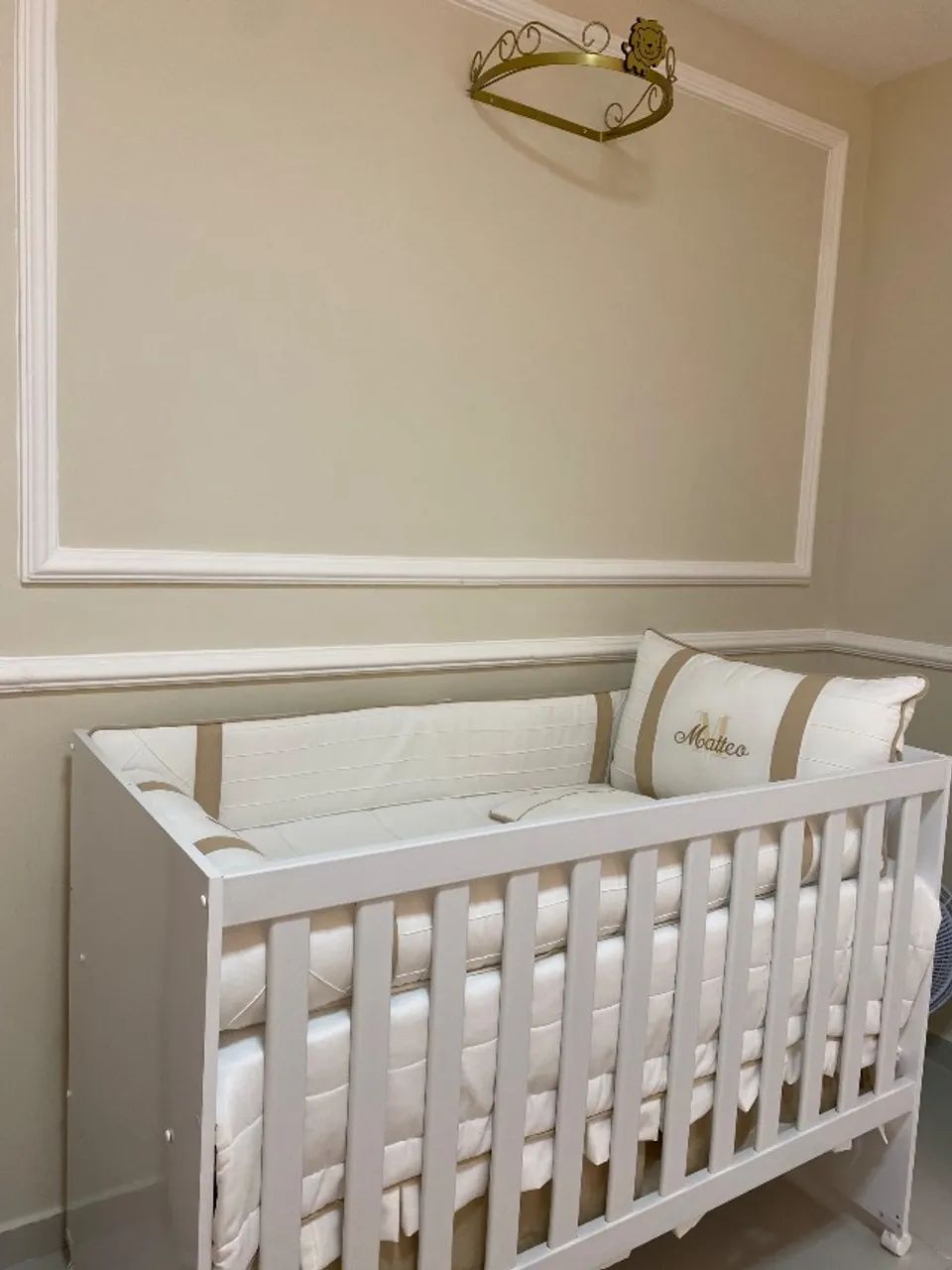 Berço infantil com colchão 