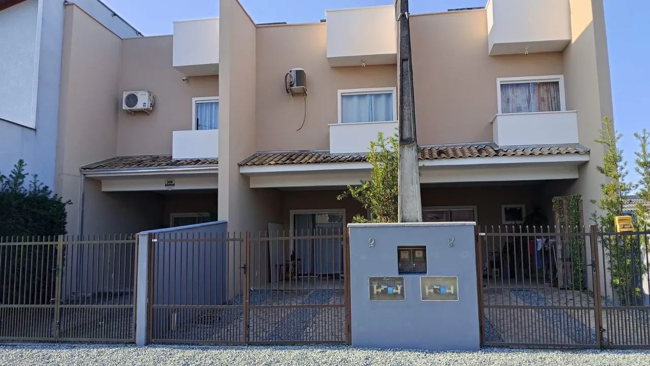 Geminado amplo com Garagem  - Foto 2