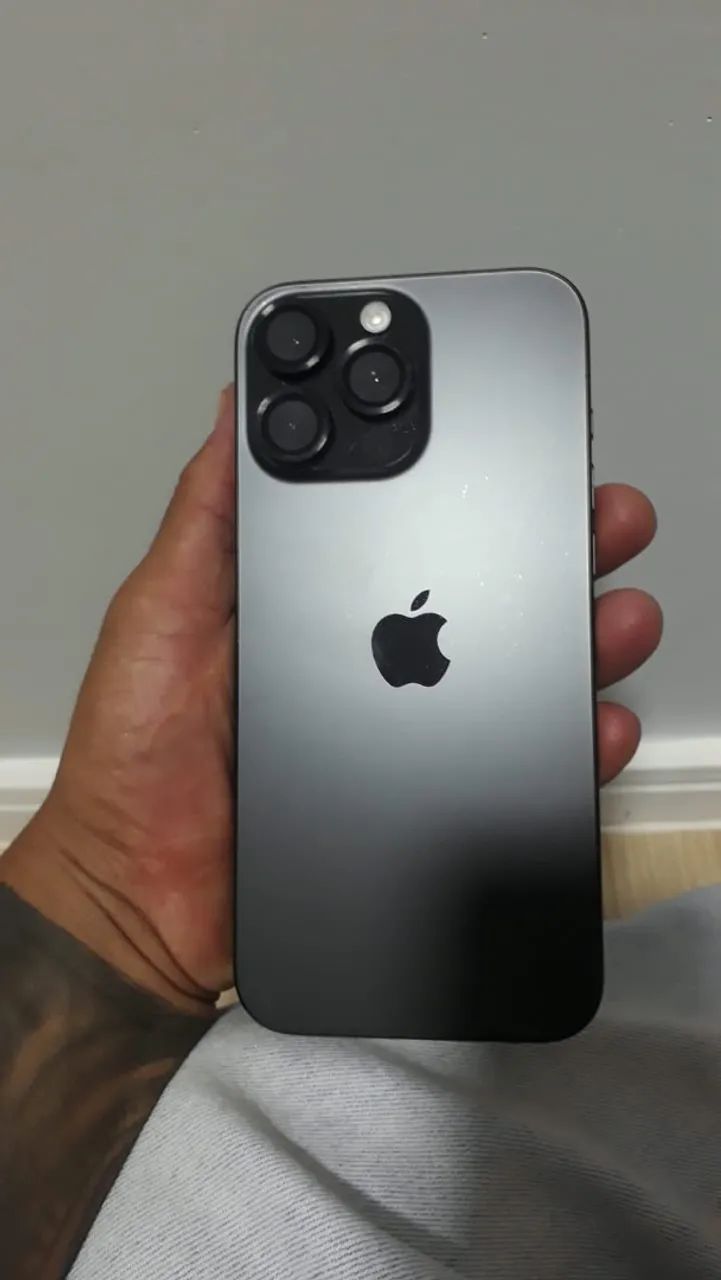 iPhone 16 pro max 256 - Foto 4