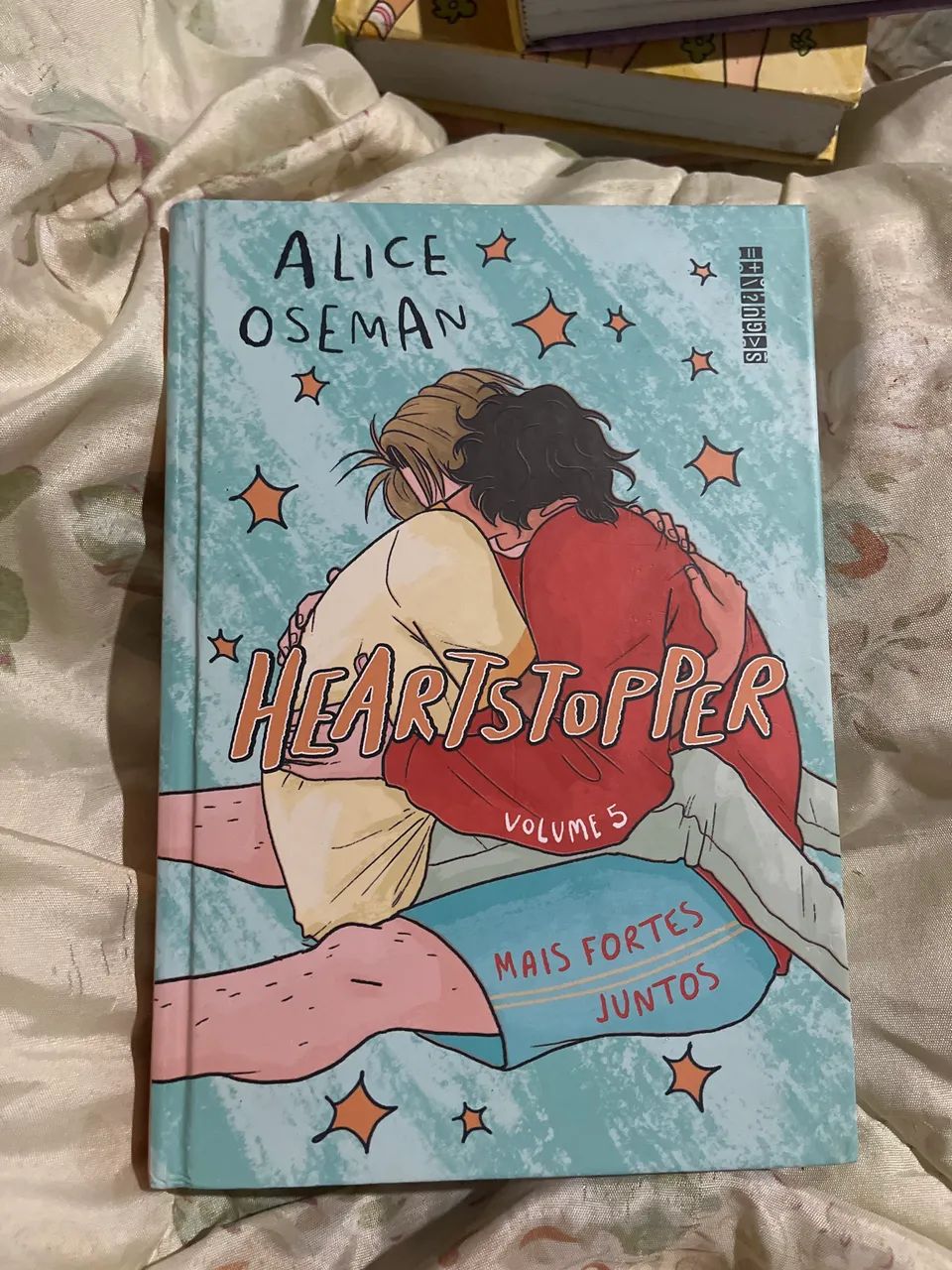 Livro Heartstopper Vol.5