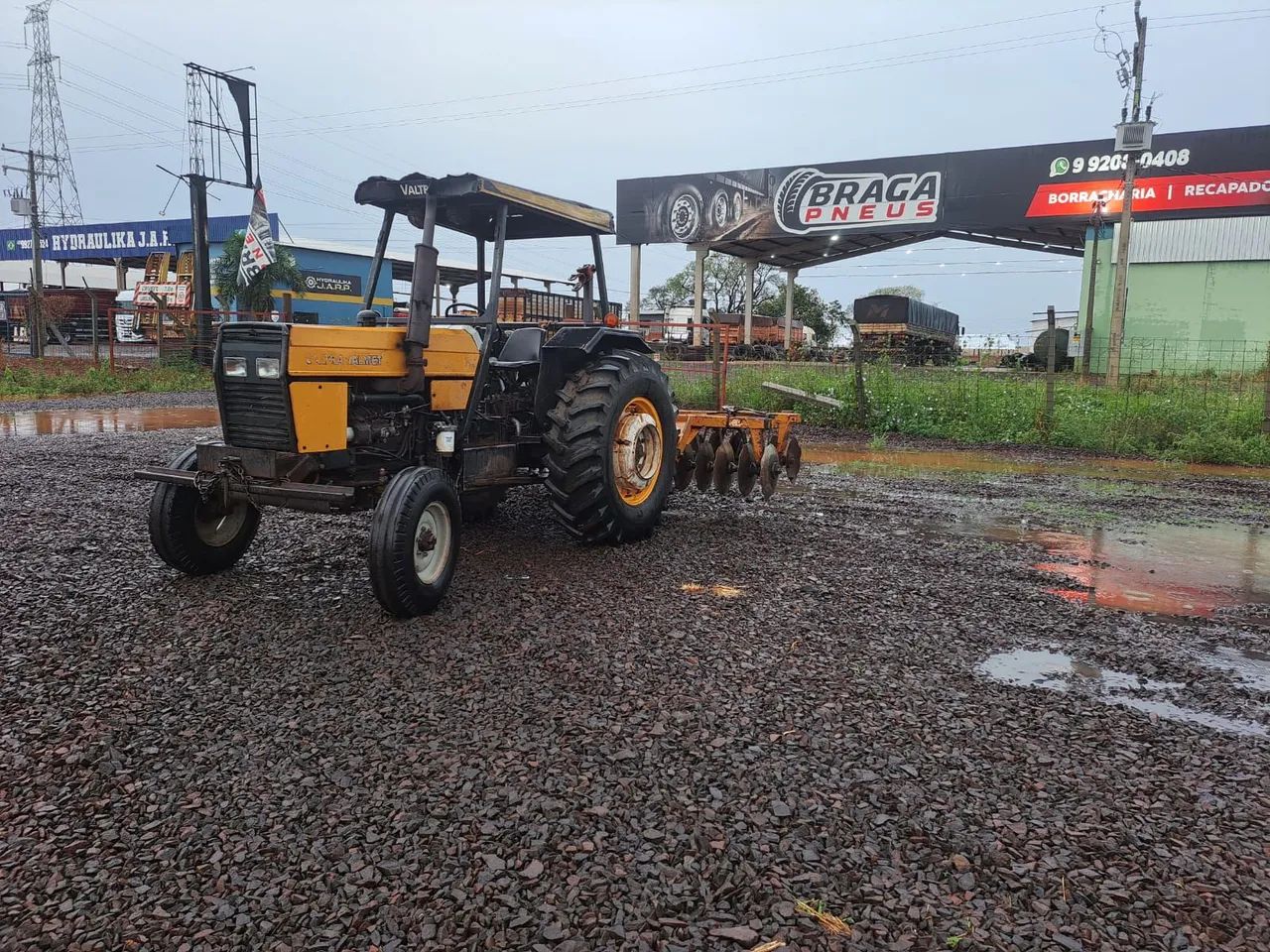 Trator Valtra 785 ano 2003