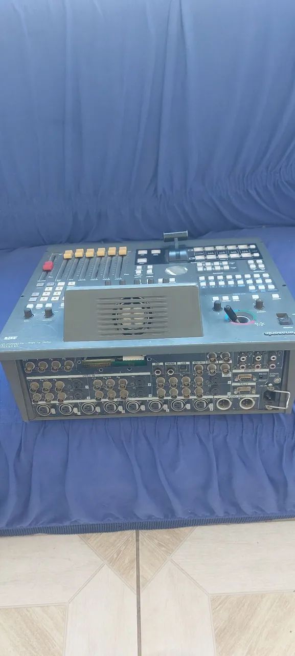 Mesa de video Panasonic MX70 - Foto 2