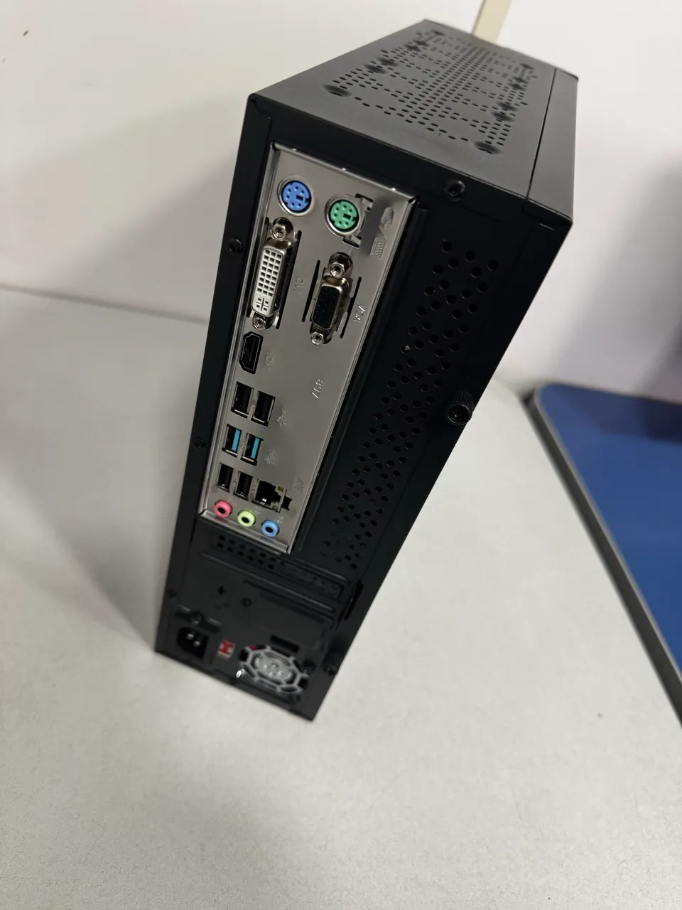 Mac Mini 2018 Intel i5 (Modelo A1993) - Computadores e Desktops