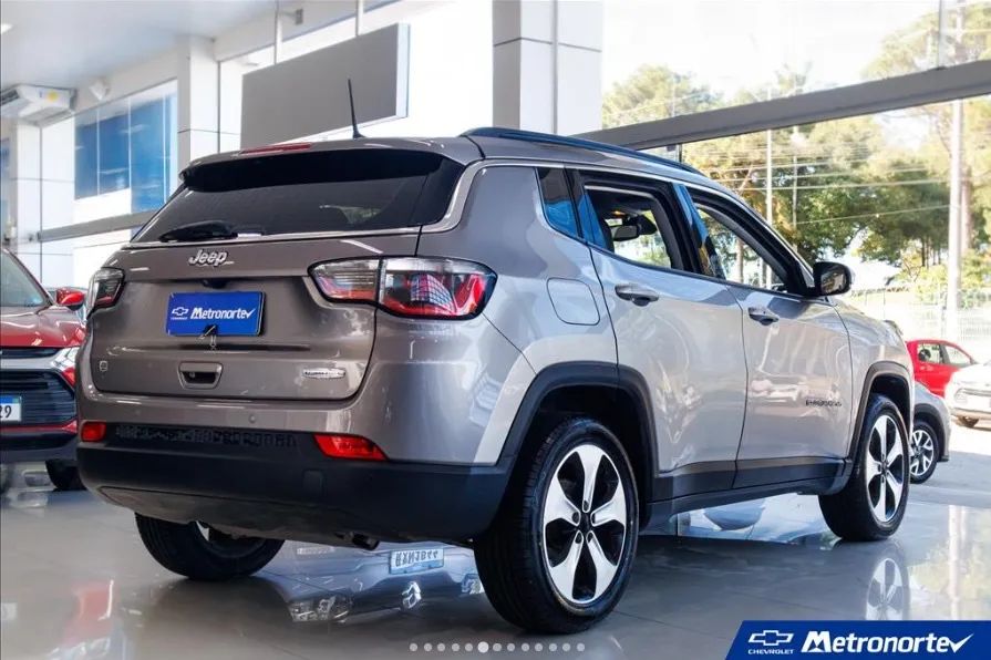 Jeep Compass Longitude 2.0 4X2 Flex 16V Aut. 2017 - Foto 4