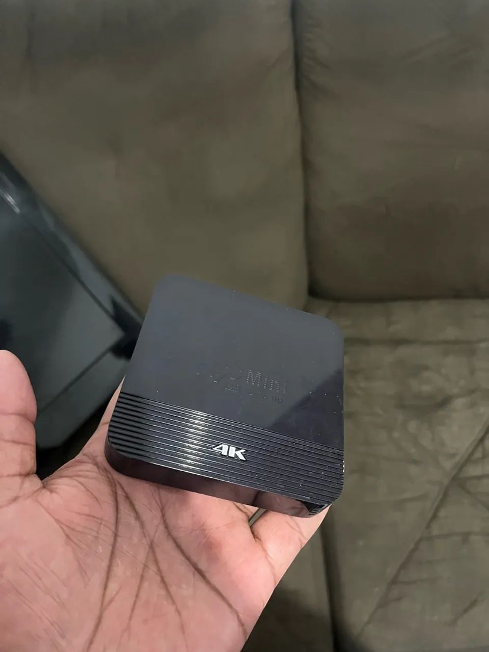 Vendo tv 32 polegadas não smart + aparelho q transforma tv em smart!!! - Foto 4