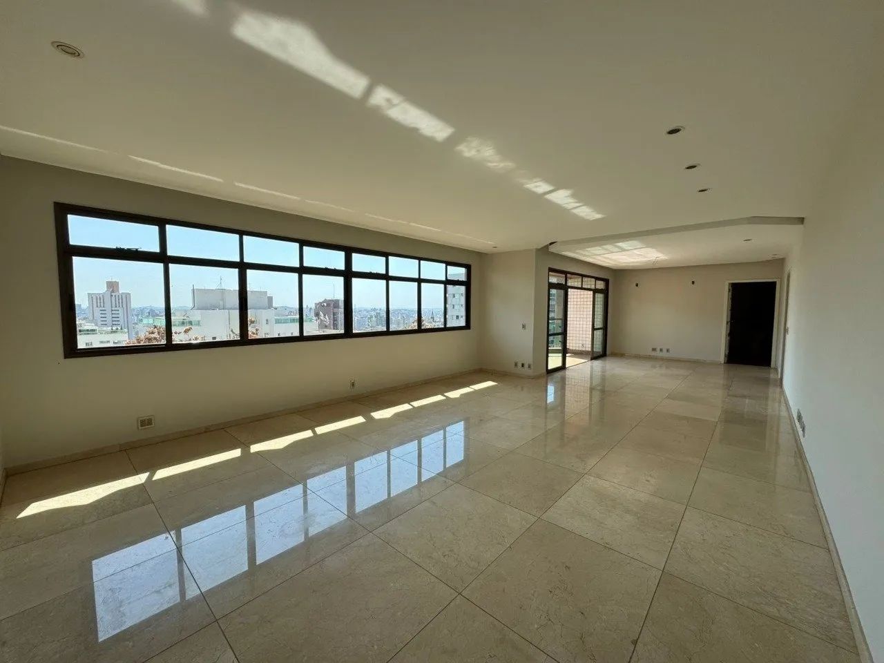 Cobertura com 5 Quartos para alugar 541m² - Funcionários - Foto 3