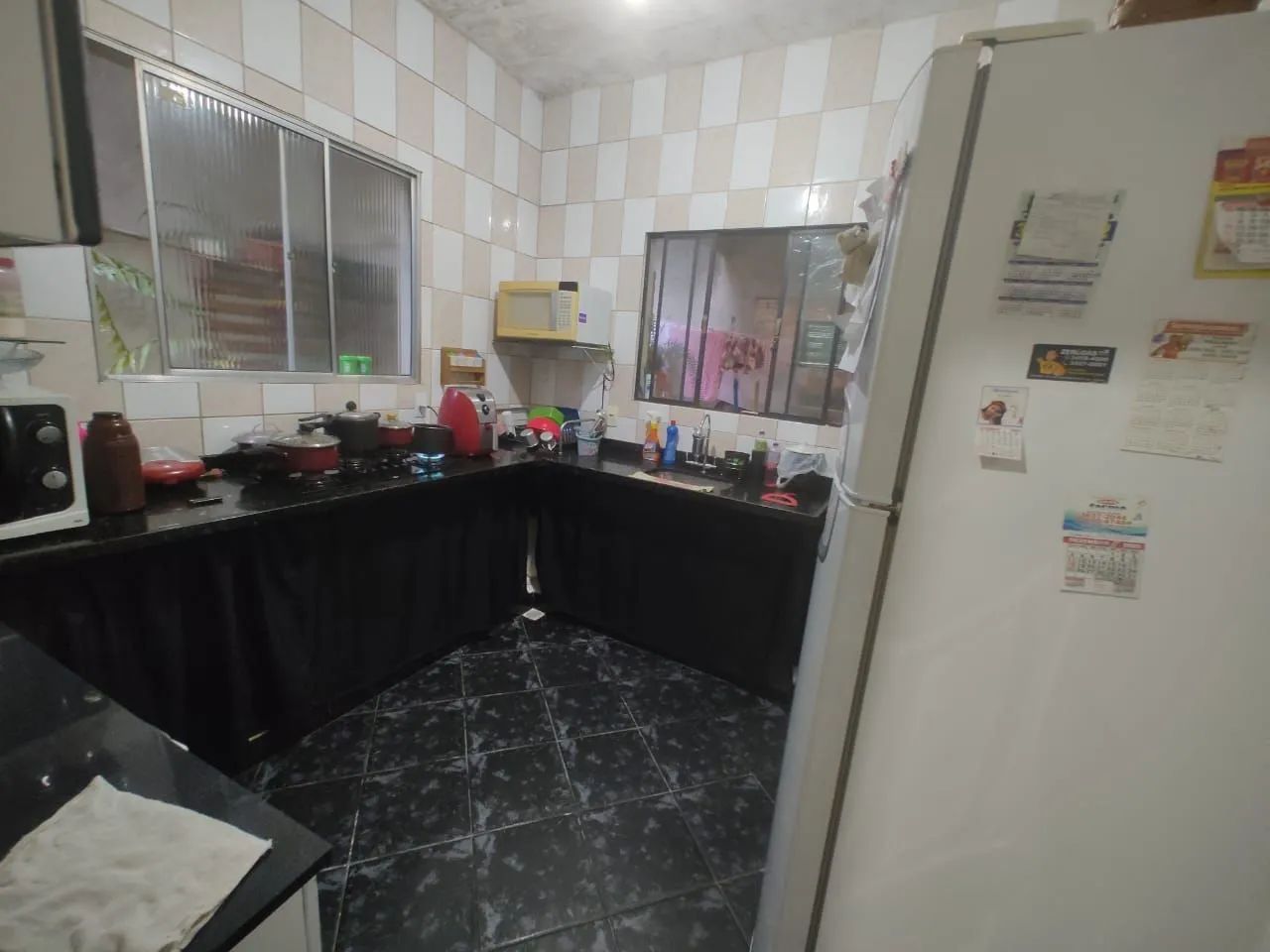 Vendo uma casa de 2 andares 