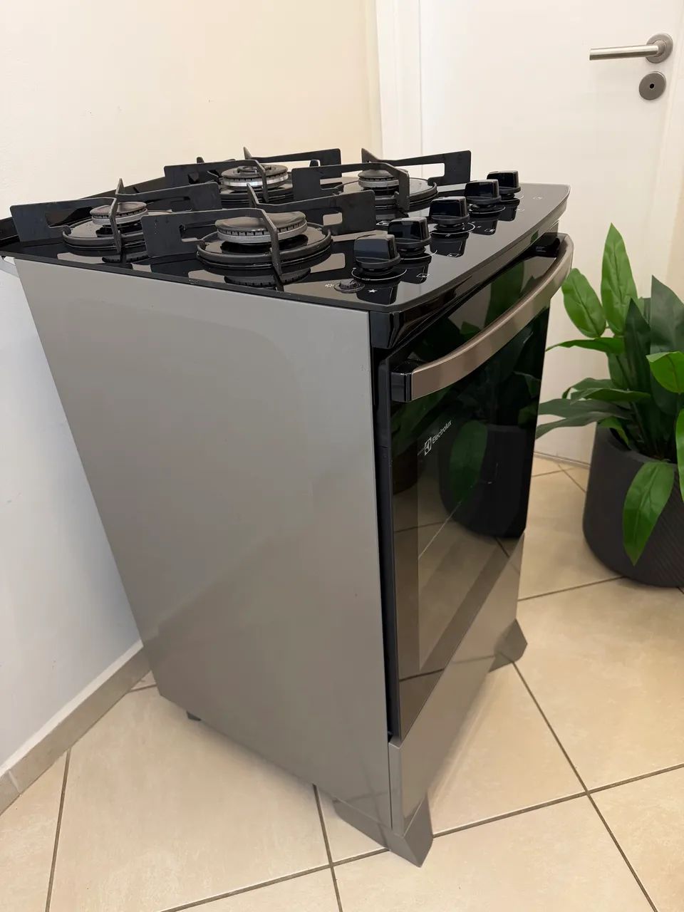 Fogão Eletrolux 4 bocas  - Foto 4