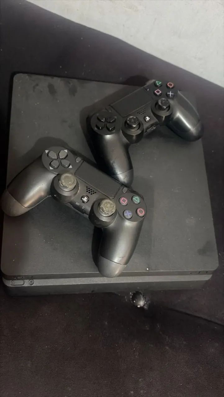 Ps4 slim hd1tera
