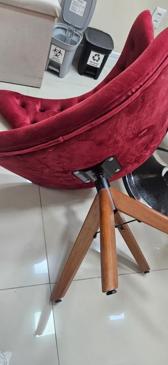 Poltrona Giratória Mini Egg Capitonê - Vermelha - Foto 2