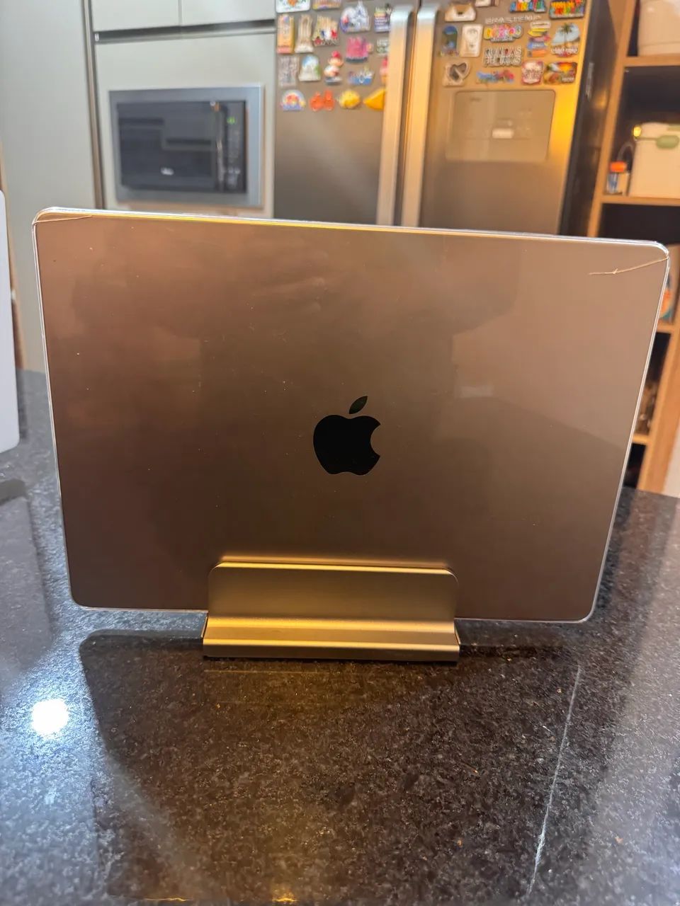 base/Suporte Vertical Ajustável de Alumínio Para MacBook/Notebook/Tablet - Foto 4