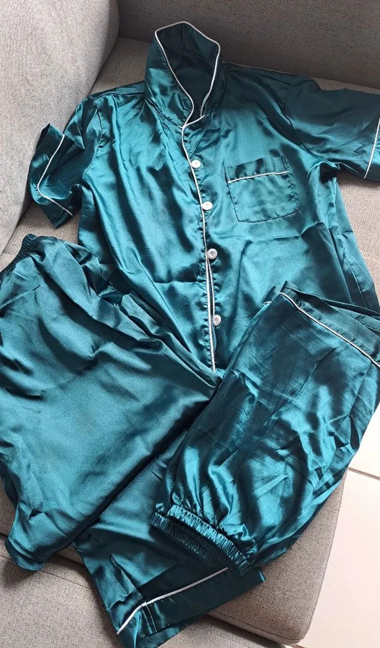 Roupas semi novas - Foto 4