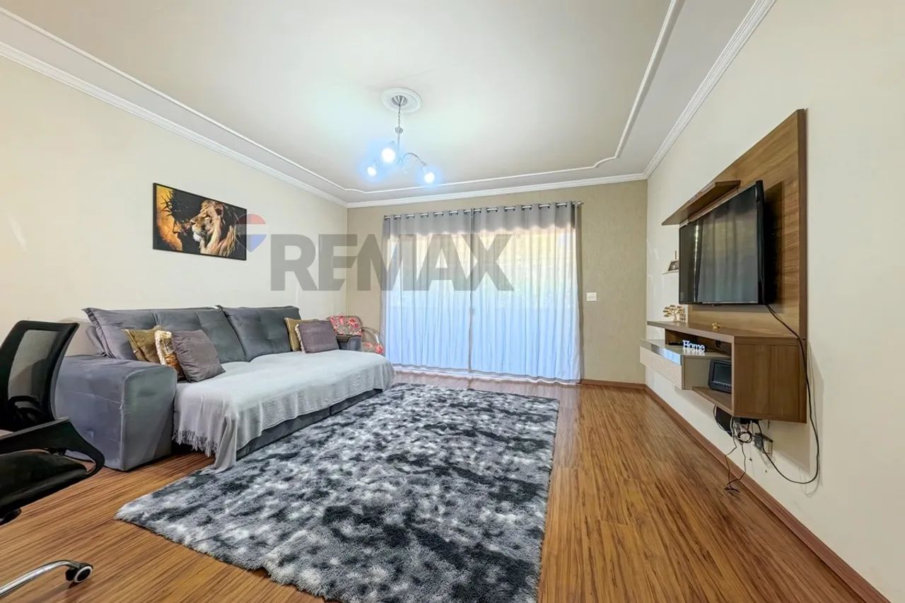 Casa à Venda no Jardim Piratininga com 2 quartos, Suíte e Edícula em Araras!