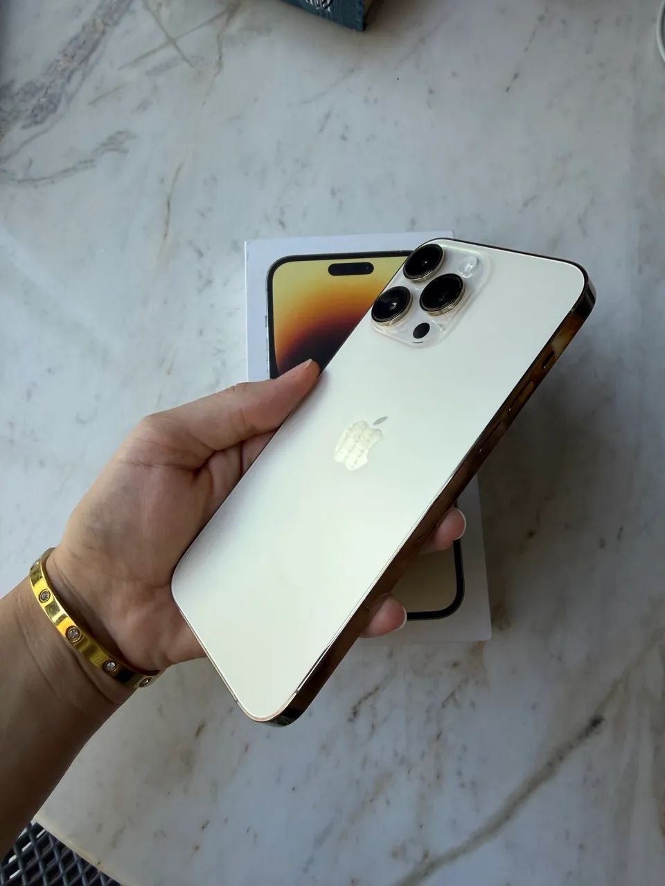 iPhone 14 Pro Max Gold 256gb EXTRA!!! - Celulares e Smartphones