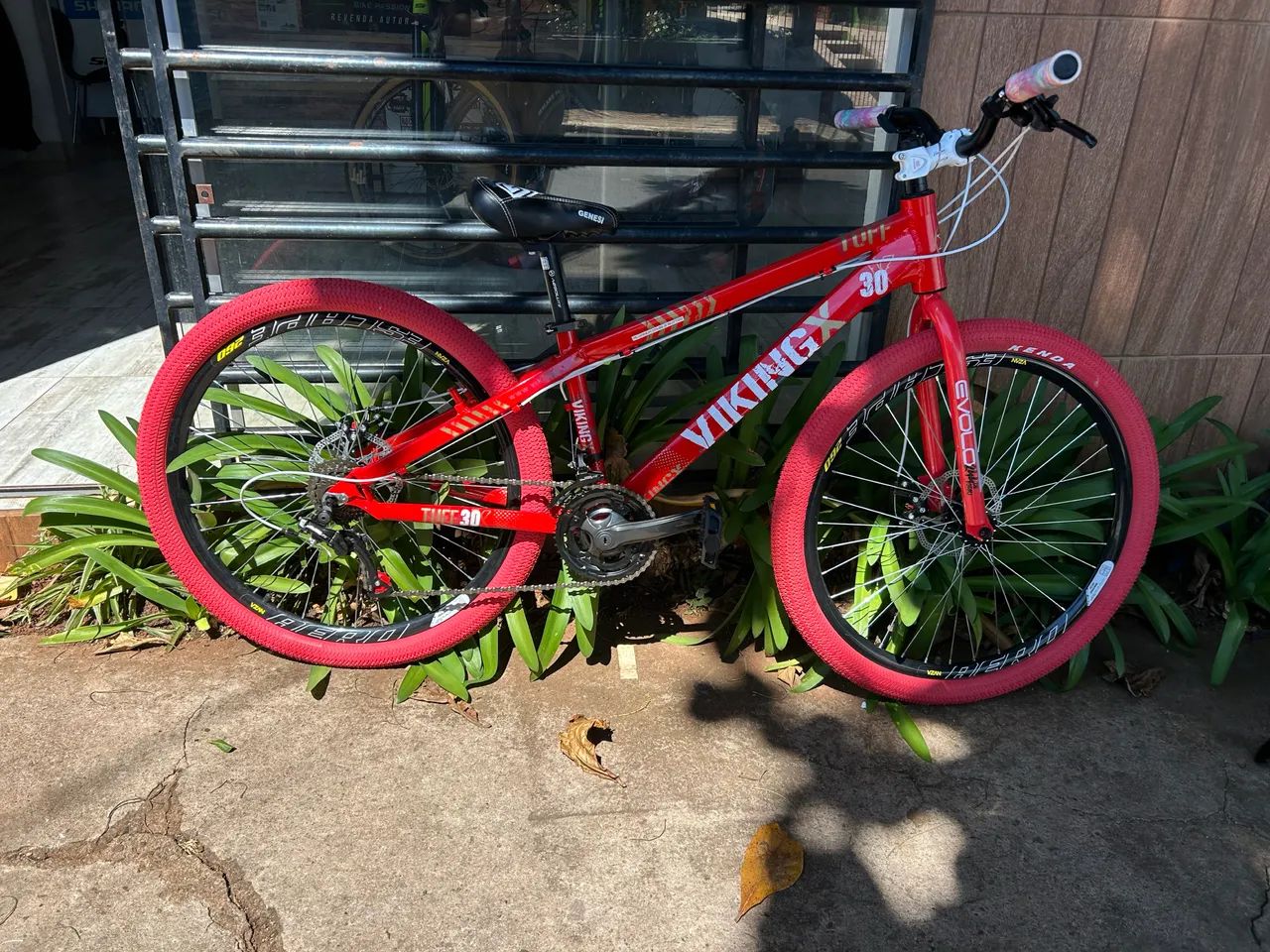 BICICLETA VIKING X TUFF30 VERMELHA ARO26 QUADRO13 - Ciclismo