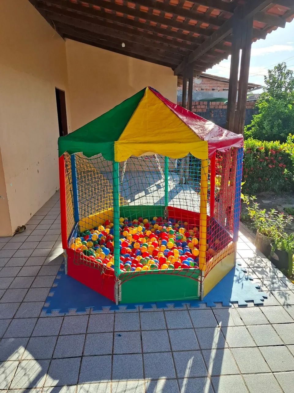 Aluguel de pula pula e casinha de bolinhas - Foto 2