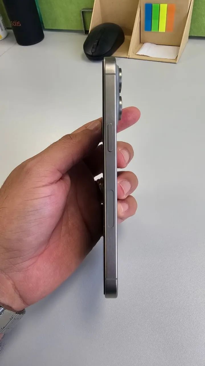 iPhone 15 Pro Max 256GB Titânio Natural - Foto 3