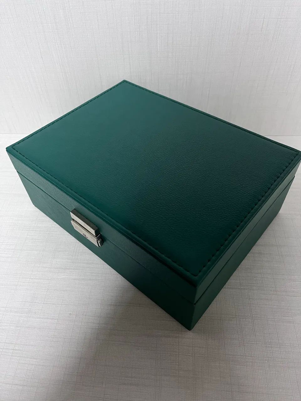     Porta-Joias Verde Elegante com Chave e Divisórias - Foto 5