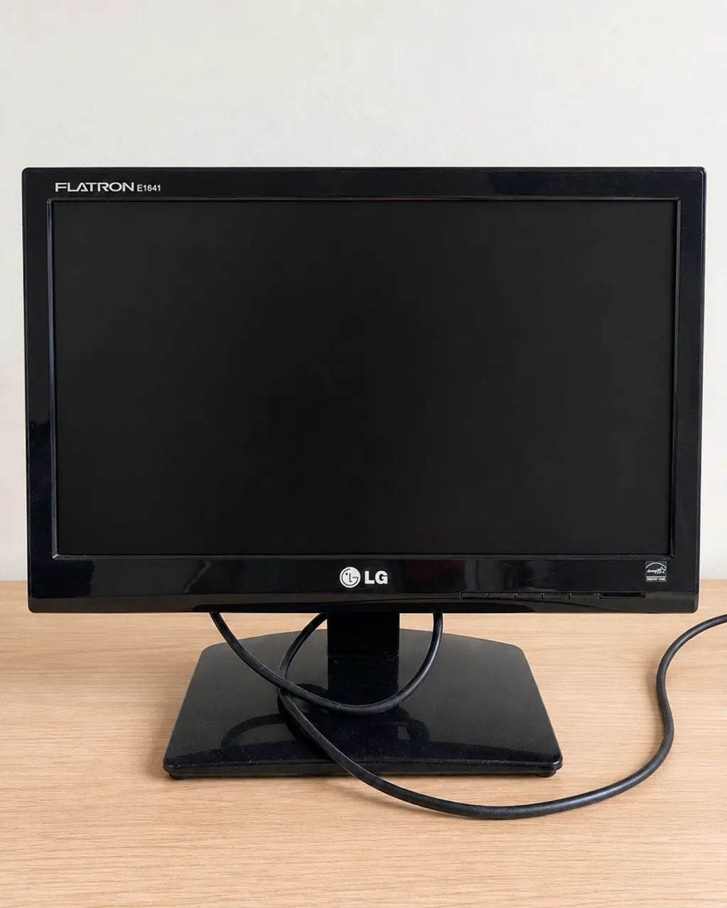 Monitor LG Flatron E1641 15,6 polegadas - Entrada VGA - Foto 3