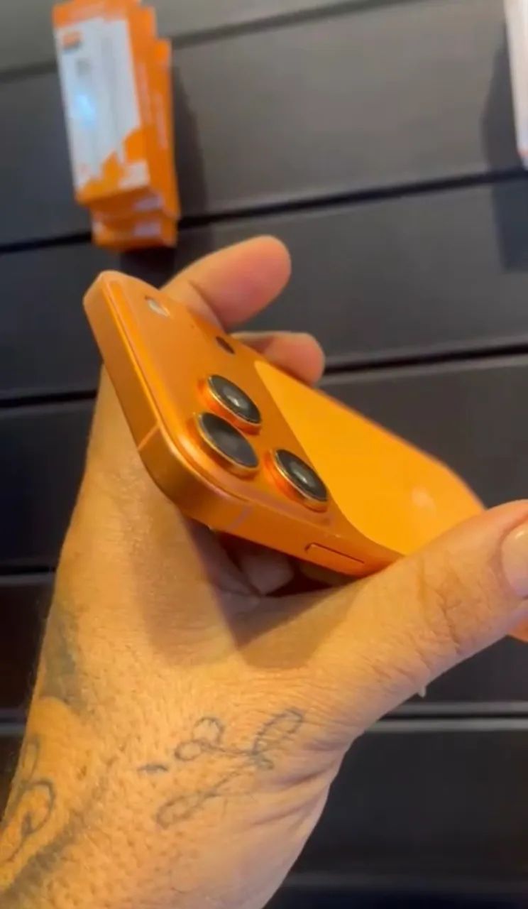 iPhone XR na carcaça do 17 Pro - Foto 4