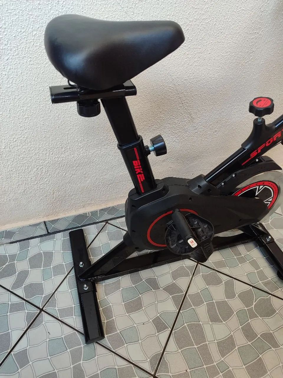 Bicicleta Ergométrica Semi-nova - Foto 4