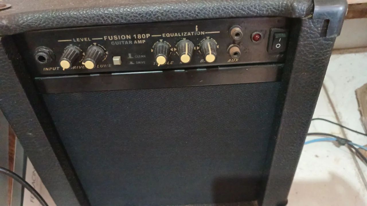 Vendo cubo de guitarra