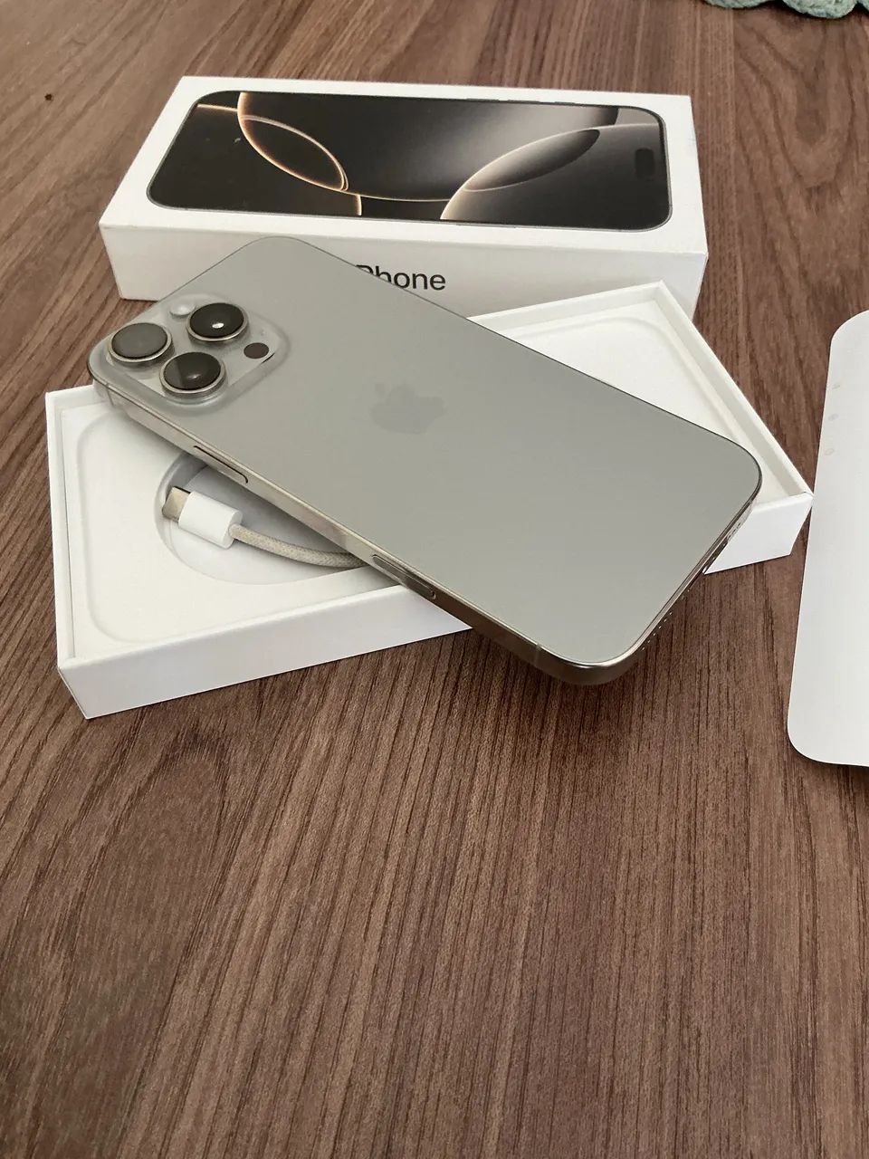 iPhone 16 pro max - EUA