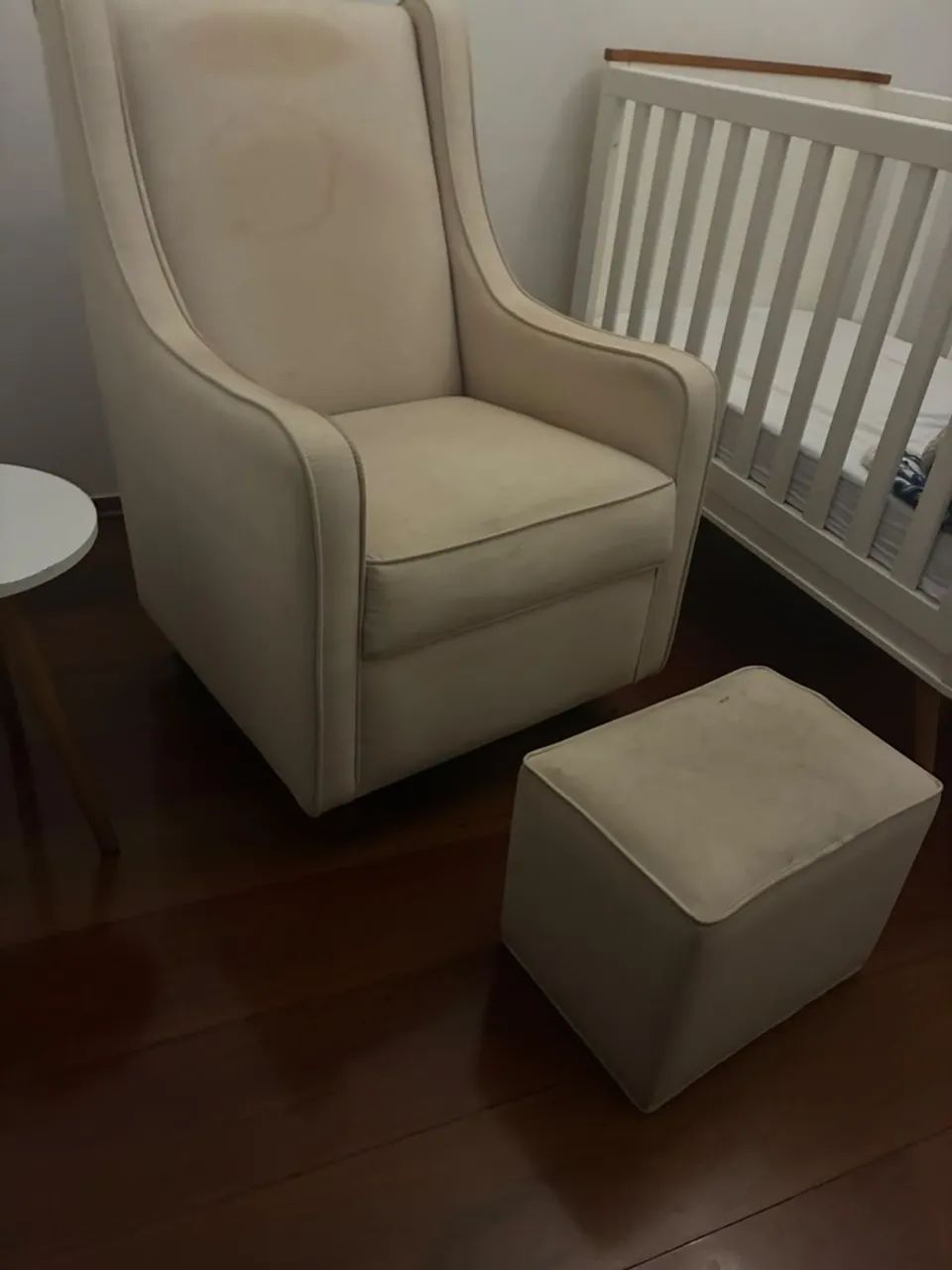 Poltrona de amamentação 
